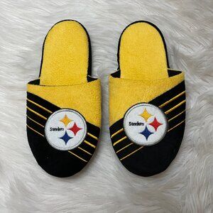 NWOT Pittsburgh Steelers Slippers